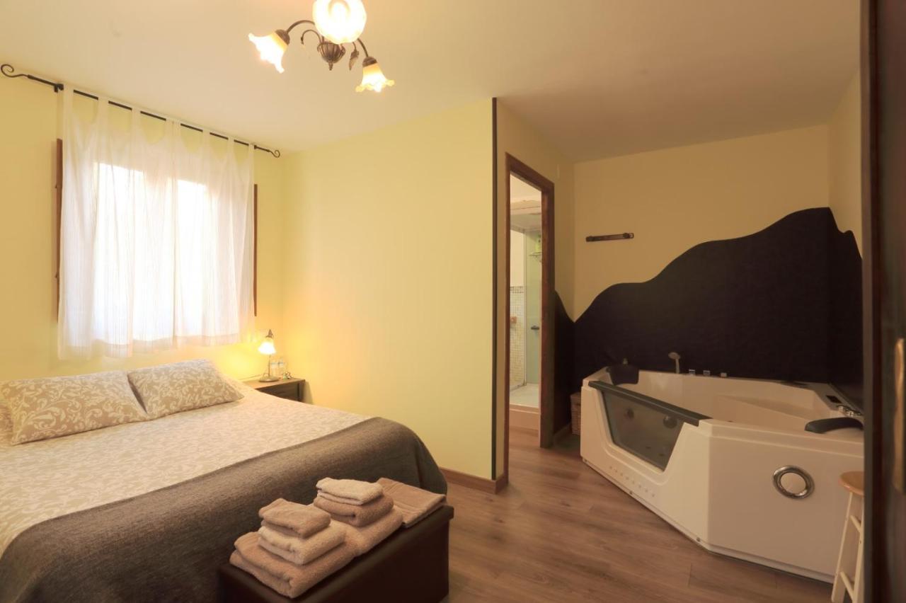 Casa Senderuela Pension Panzares Buitenkant foto