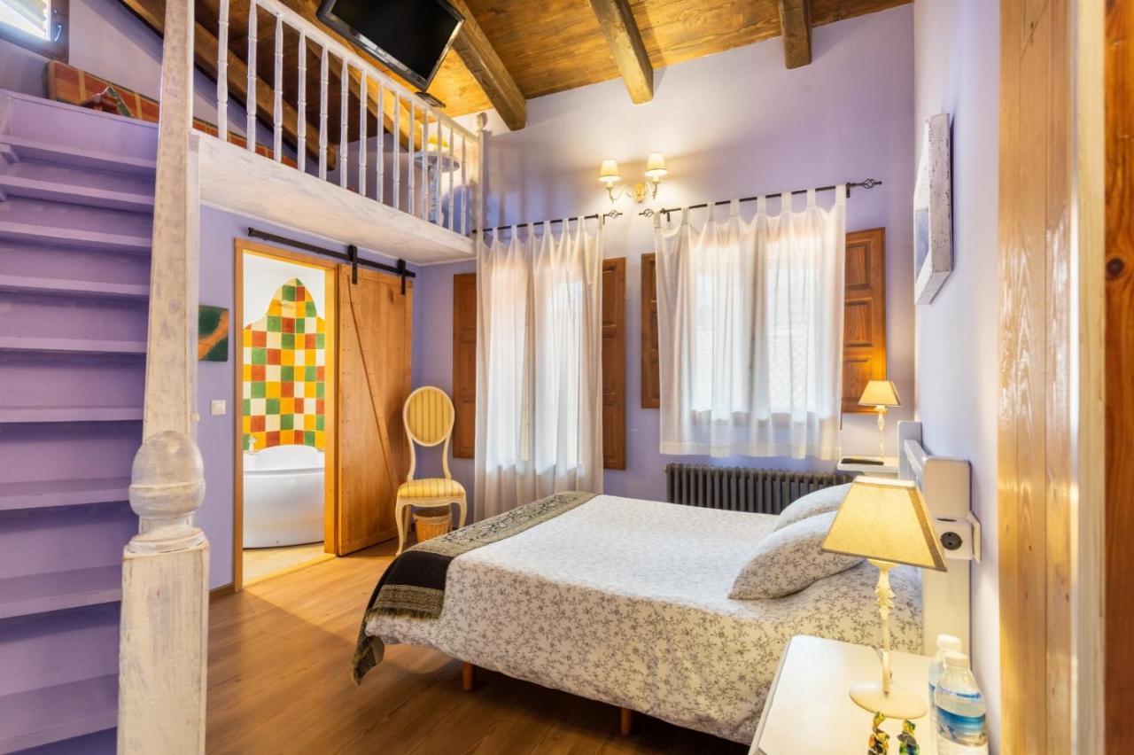 Casa Senderuela Pension Panzares Buitenkant foto