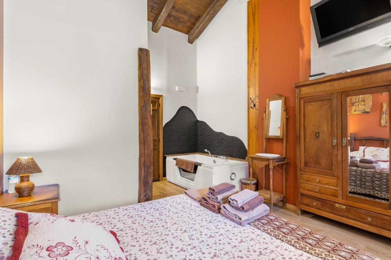Casa Senderuela Pension Panzares Buitenkant foto