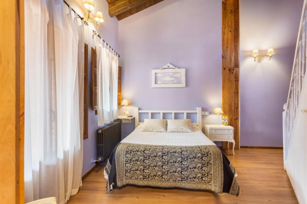 Casa Senderuela Pension Panzares Buitenkant foto