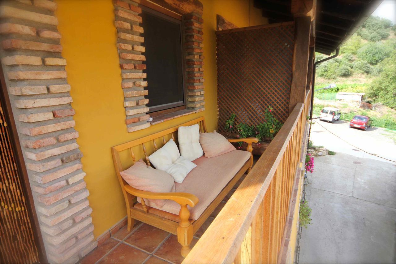 Casa Senderuela Pension Panzares Buitenkant foto